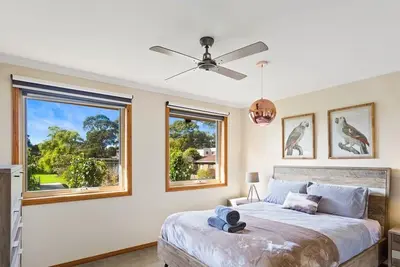 Image de Easy Walk to the Beach and the Shops 4 Bdr 3. 5Bath