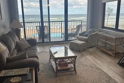 Image de Direct Oceanfront Condo New Smyrna Beach with Amazing Sunrise Views