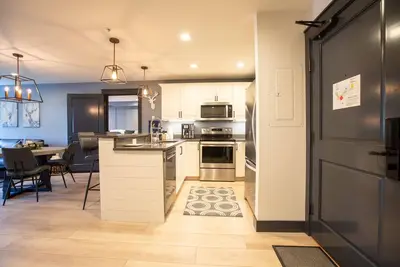 Image de 1303 - Two Bedroom Deluxe Eagle Springs West by RedAwning