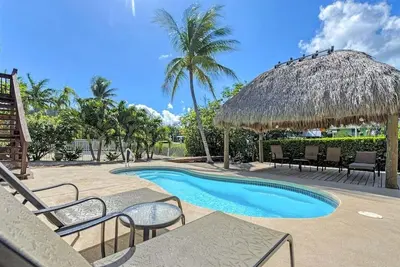 Image de Kon Tiki ~ Private Waterfront Pool Home, 30' Dock
