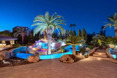 Image de Resort-Style Estate with Lazy river, basketball, batting cage, & more!