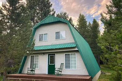 Image de Super cozy family cabin near Yellowstone with full kitchen and laundry.