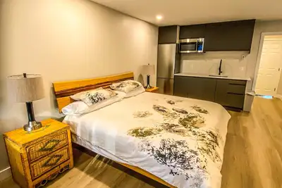 Image de Craig Bay Waterfront Condo “B”