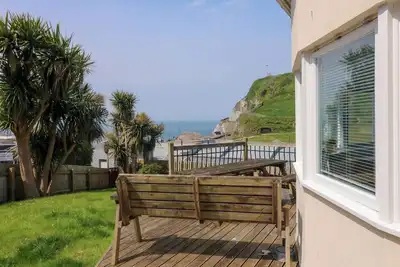 Image de 11 Cove View Apartments, pet friendly, with a garden in Ilfracombe