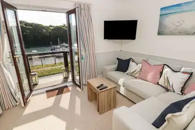 Image de Yacht Haven View, pet friendly, country holiday cottage in Neyland