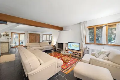 Image de Beautiful 6-room detached house, spacious living room with direct access to the