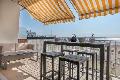 Image de Plage du Nau, vue mer, bel appartement pour 6
