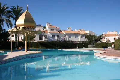 Image de Charming house with 4 outdoor pools and easy walk to beach/bars