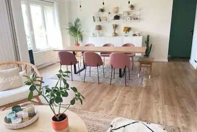 Image de Magnifique appartement vue mer Ă 5 min de la plage!