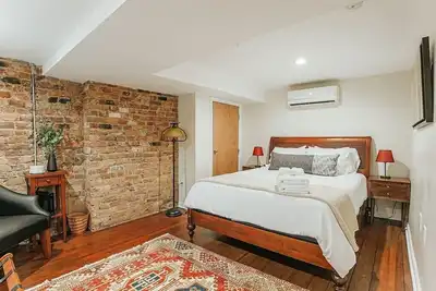 Image de Staunton Underground-Appartement-Salle de bain privée séparée