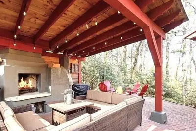 Image de Laurel Ridge, Privacy yet minutes from downtown, Dupont & Pisgah National Forest