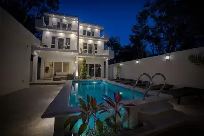 Image de Modern Tulum 3 bedroom 3 bath home with pool and awesome Wi-Fi
