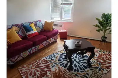 Image de A spacious 3 bedroom unit with a Zen feel in Queens. Perfect for your Nyc vacay!