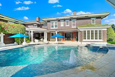 Image de The Most Luxurious home on the market
