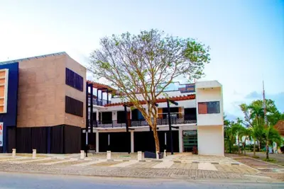 Image de Modern & Luxurious 3 Br Condo | MiCarmen 4