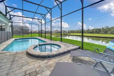 Image de Tropical Lake View Retreat