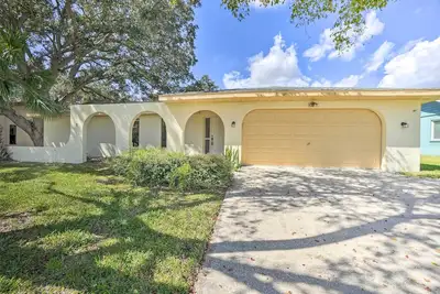 Image de Stunning Retreat ~ 3 Miles to Pier!