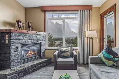 Image de Hidden Gem | 180° Mountain Views | Two Hot Tub