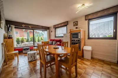 Image de Studio-Kabine, Terrasse, Dorfzentrum, Parkplatz