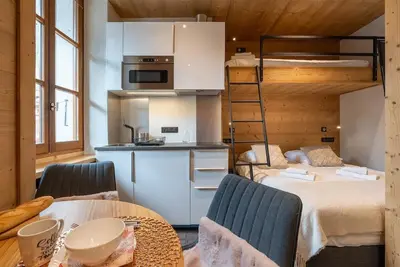 Image de Beau Studio avec Sauna en Cœur de Village