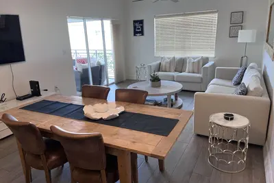 Image de Summer Deal! ! Regal Beach Condo#233 on Seven Mile Beach -July & August Sale