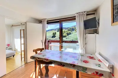 Image de Appartement lumineux au pied des pistes avec balcon, accès piscine et toutes commodités