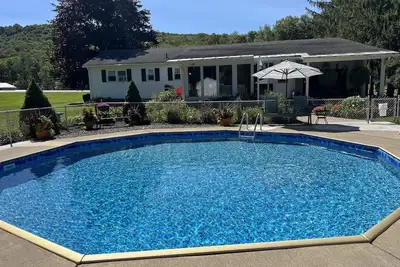 Image de Nelson House - Pool, game room, basketball court, near All Star Village
