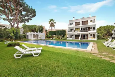 Image de Appartement \"Mouramar Vilamoura\" avec Piscine, Wi-Fi, Jardin & Balcon