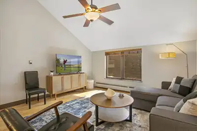 Image de Ski-in Private Condo near Lionshead Gondola, Ttp1