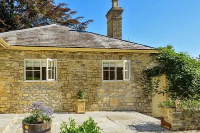 Image de La Rose is the perfect romantic couple's retreat.