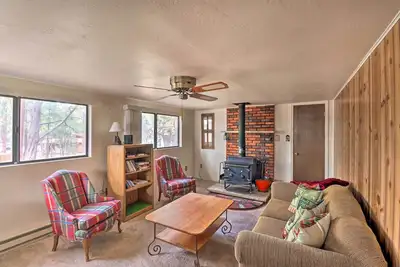 Image de Show Low Cabin w/ Fire Pit: Near Hiking!
