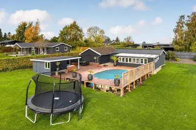 Image de Belle maison à Holbæk avec jacuzzi