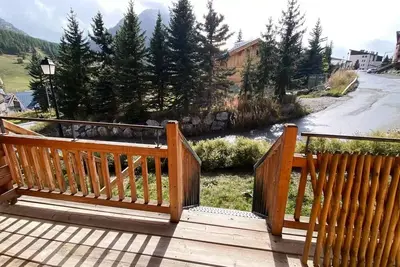 Image de Très bel appartement avec terrasse et garage, vue sur le Janus