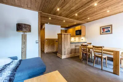 Image de 3 Schlafzimmer - Dorfzentrum - In der Nähe Skilifte - Wifi - Parkplatz