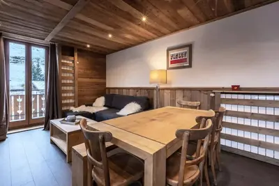 Image de 3 Schlafzimmer - Dorfzentrum - In der Nähe Skilifte - Wifi - Parkplatz