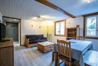 Image de 2 Schlafzimmer, Dorfzentrum, Wifi