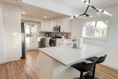 Image de Cheery ❤️ Spacious/135in 4k Screen/Large Backyard