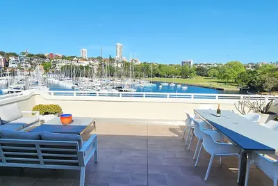 Image de Absolute Waterfront with Oversized Private Terrace - 3 bedrooms