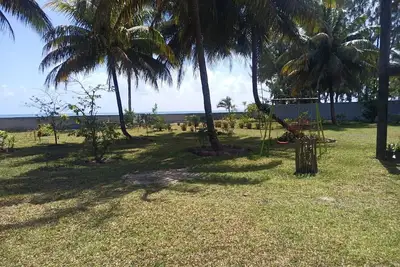 Image de Bungalow 6 à 8 personnes sur la plage de Foulpointe