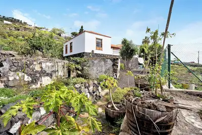 Image de Maison de vacances \"Casa 1700 Los Quemados\" avec vue sur la mer, Wi-Fi, jardin et terrasse.