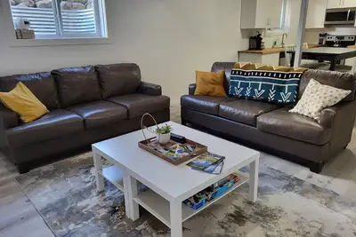 Image de 25 minutes from Ski Hill! 3 Bedroom/full kitchen and laundry.