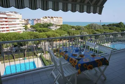 Image de Appartement de vacances avec piscine et jardin