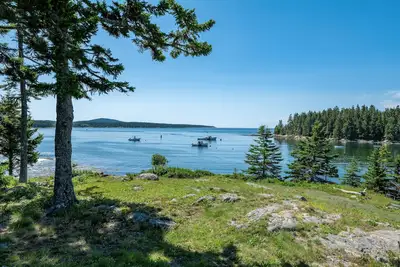 Image de Captain Guptill's House private beach, spectacular ocean views.