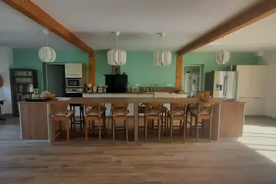 Image de Gite pour 10 personnes, Centre de Yoga