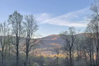 Image de New Build Asheville-Black Mountain craftsman w/ mountain views