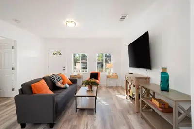 Image de Lovely 2 bdrm/1bth close to Downtown Sacramento!