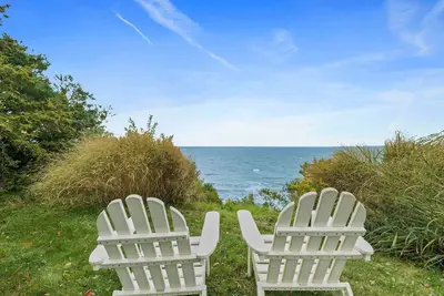 Image de Stunning Oceanview: Walk to Private Beach