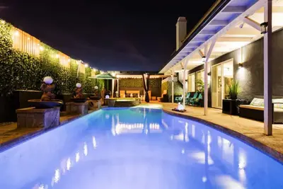 Image de Coachella Desert House 6 bdr Pool Spa Games