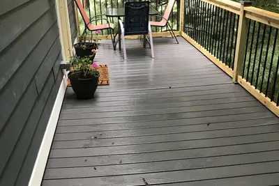 Image de Secluded Space With Private Deck