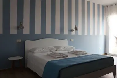 Image de Bed and Breakfast in the countryside with swimming pool and 5 min from the sea. Complete structure